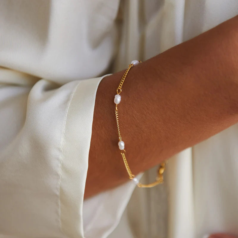 Lovina Freshwater Pearl Bracelet